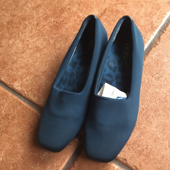 Vionic navy textile flats shoes size 7.5 - Picture 14 of 15